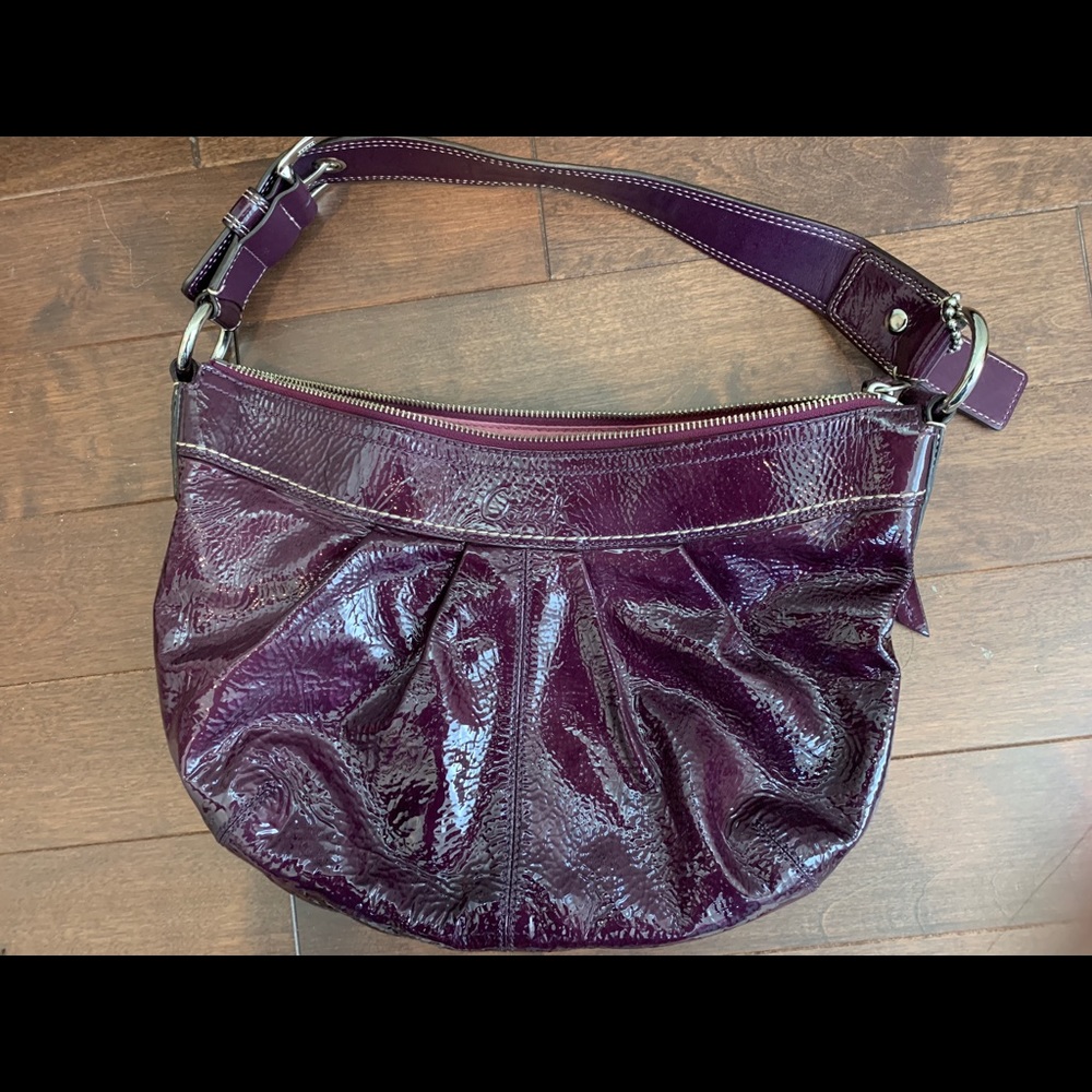 EUC Plum Patent Leather Coach Purse